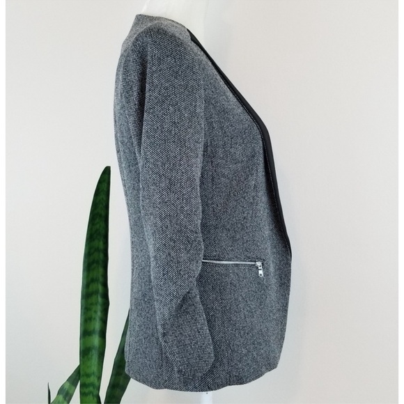 H&M Tweed Flyaway Tuxedo Blazer Open Front Zipper Detail  Ruched Sleeves - Picture 5 of 11